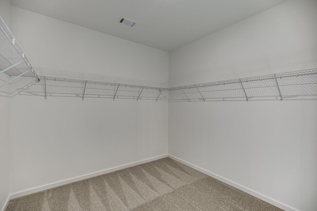 Building Photo - 230 Dragon Dr