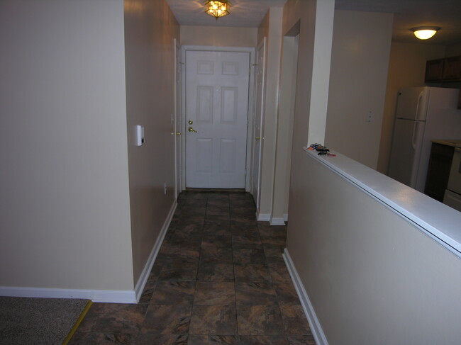 Building Photo - 8921 Hunters Creek Dr
