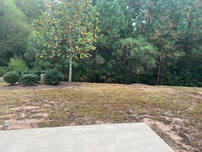 Building Photo - 2108 Chipley Dr