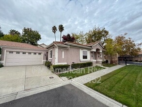 Building Photo - 424 Endberg Dr