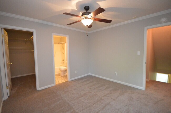 Building Photo - 616 Applecross Dr