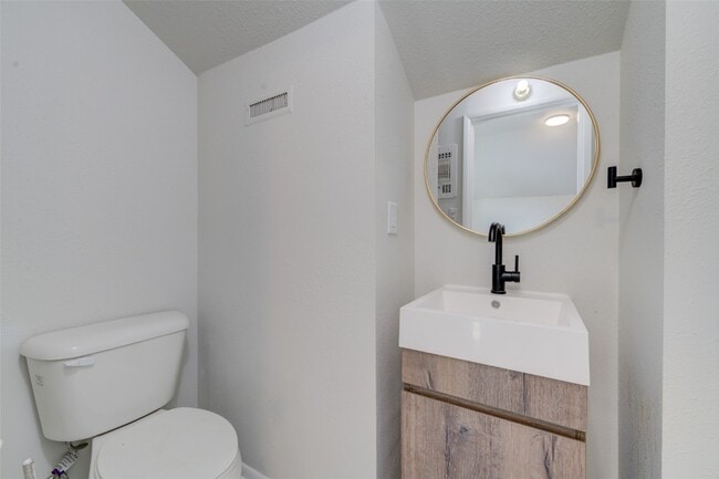 Building Photo - 8373 Elmore Ave