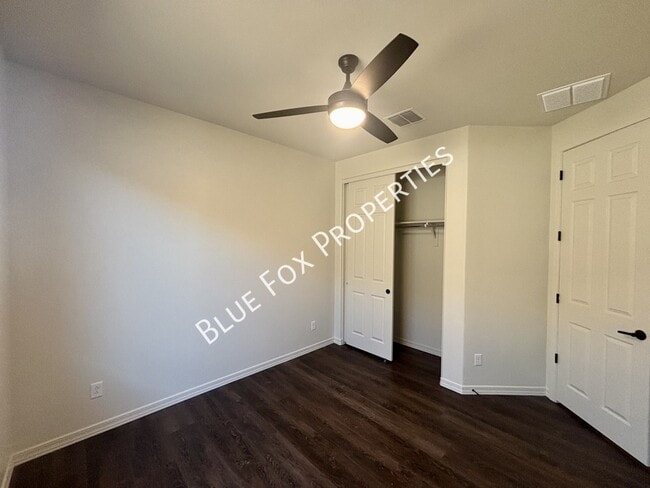 Building Photo - 8454 N Lone Ranger Rd