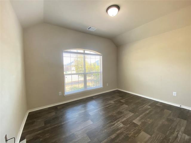 Building Photo - 228 Buckskin Dr