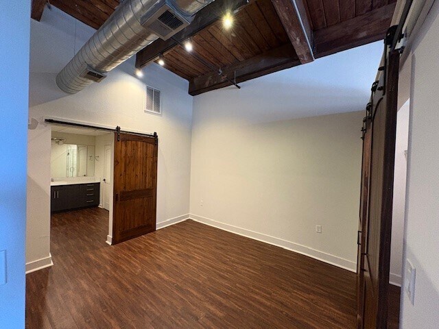 Building Photo - 806 Sampson St