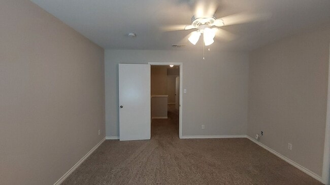 Building Photo - PENDING GRANITE KITCHEN UPDATE AND NEW FLO...