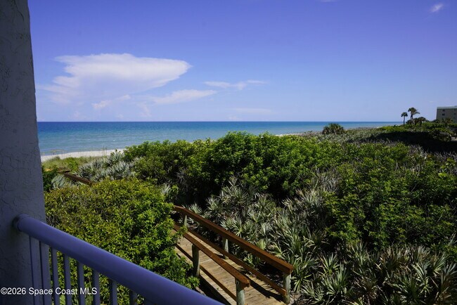 Building Photo - 1555 N Hwy A1A