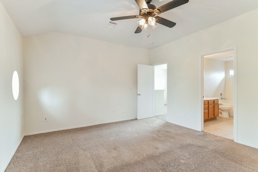 Building Photo - 20235 Sandwith Dr