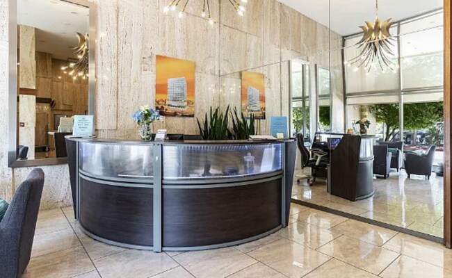 Building Photo - Coming Soon 1 bed, 1 bath in the heart of ...