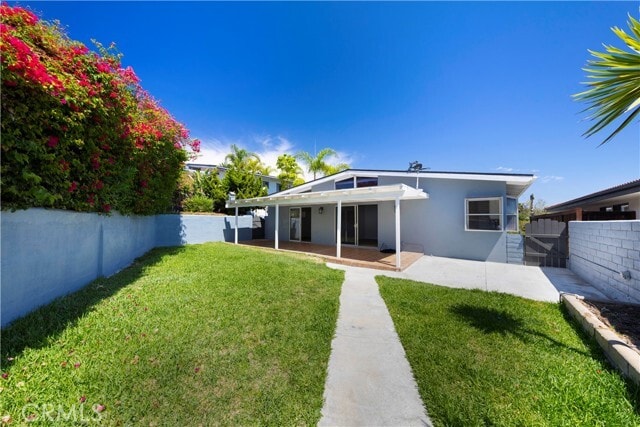 Building Photo - 210 Avenida Calafia