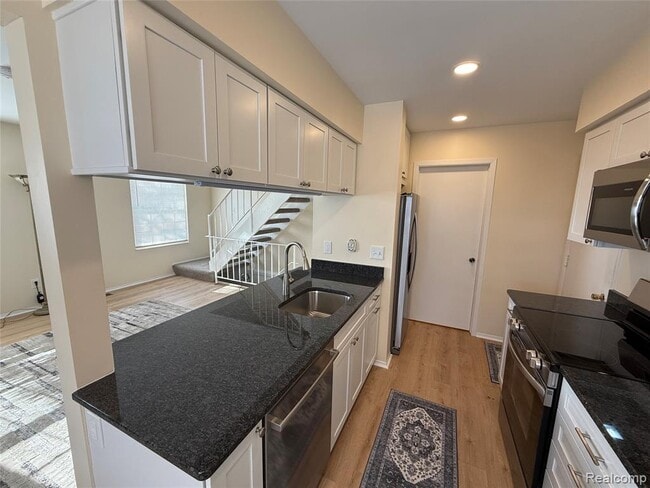 Building Photo - 1437 Mariner Dr