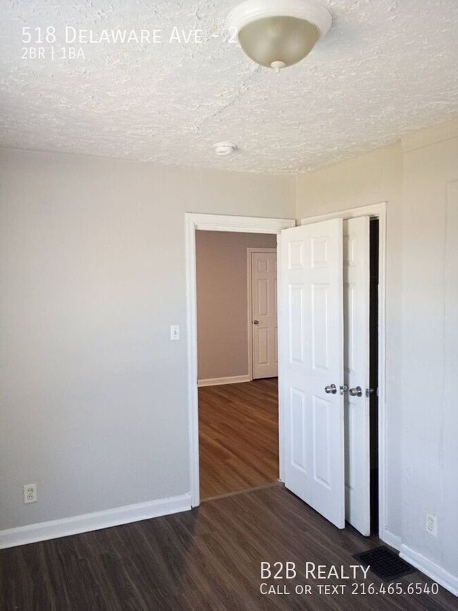 Building Photo - 518 Delaware Ave