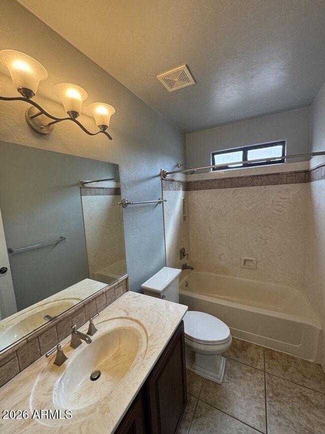 Building Photo - 1971 Knowlton St