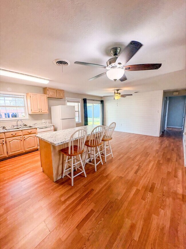 Building Photo - Beautiful Home Available 11/25 For Rent In Little River Academy!