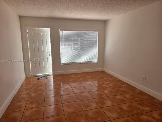 Building Photo - 9915 SW 87th St