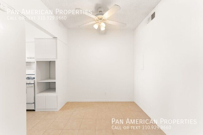 Building Photo - 817 Riverside Pl