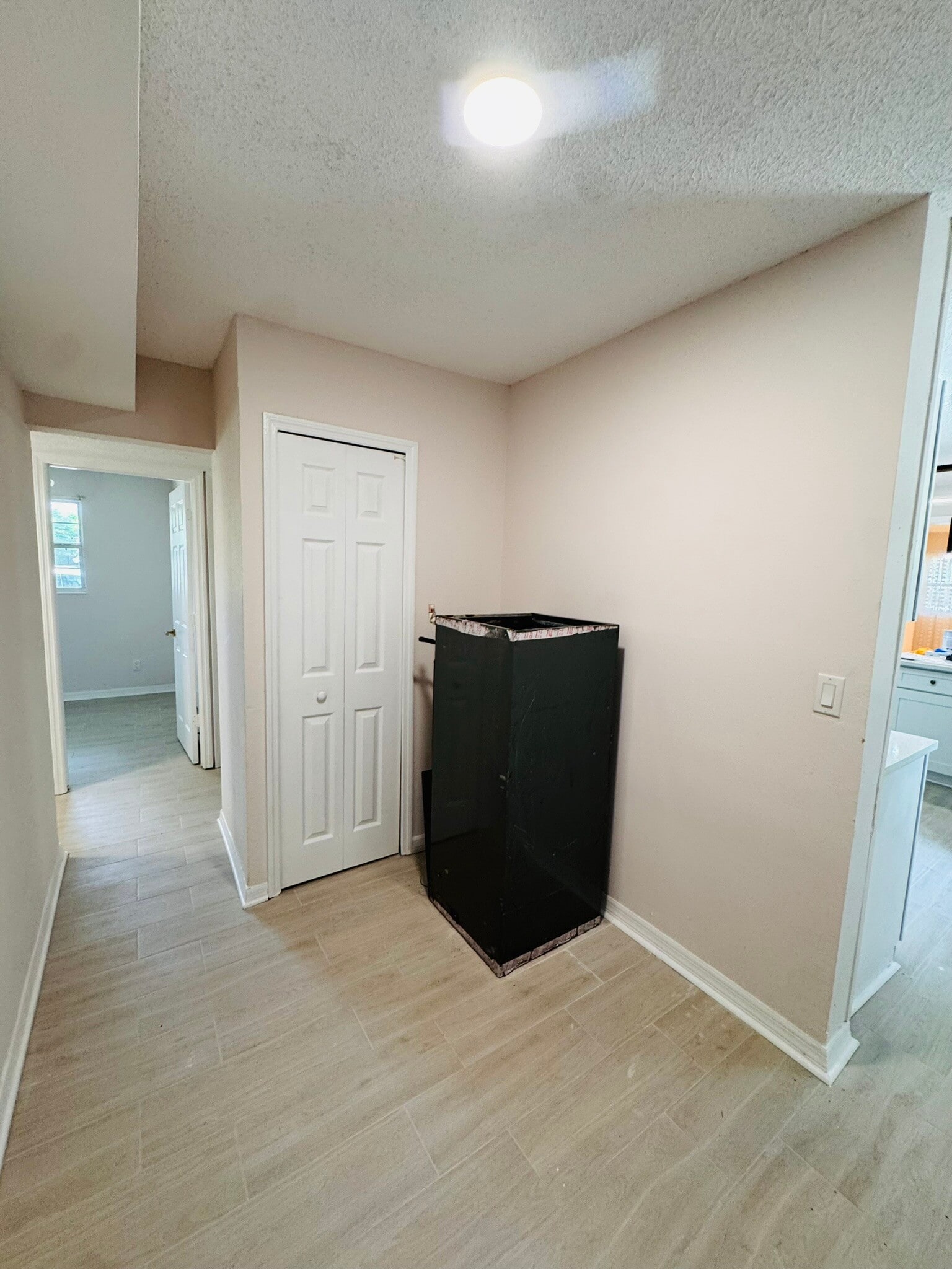 Building Photo - 6650 Pinnochio Dr