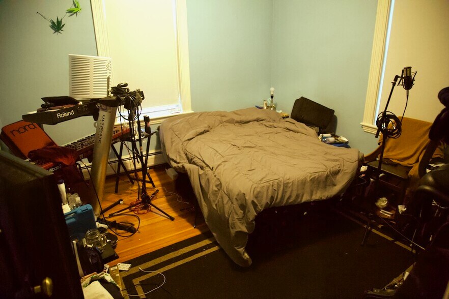 *Pictures are representative samples of the advertised unit. In some cases, the actual units you tou - 10 Bucknam St