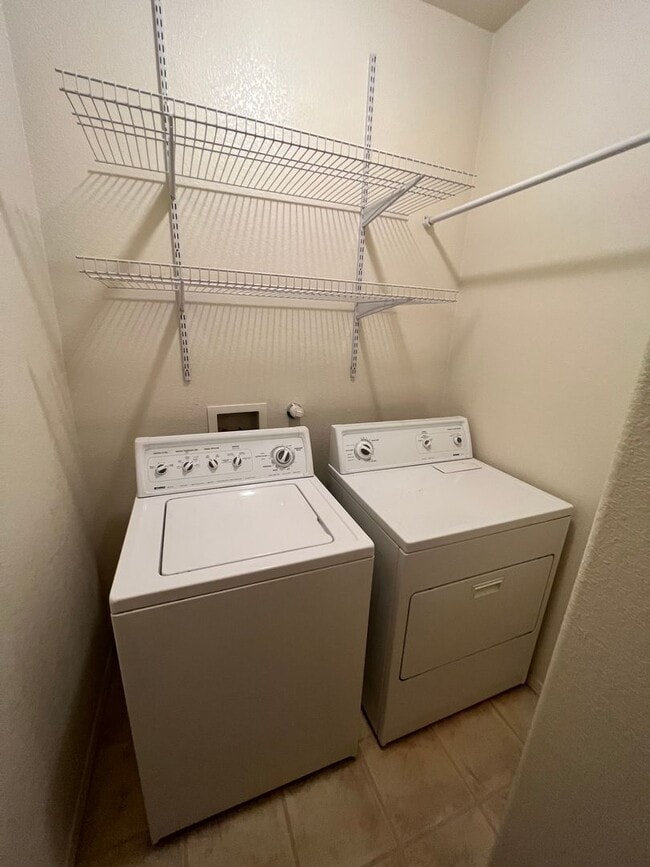 Building Photo - Rancho Mirage CONDO 1 Bedroom 1 Bath  1/CG