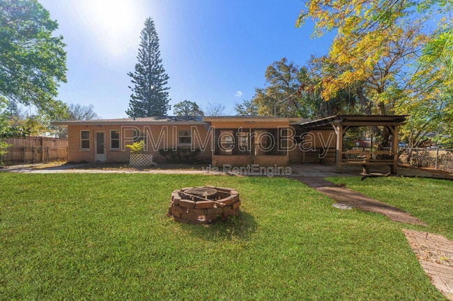 Building Photo - 6303 Delaware Ave