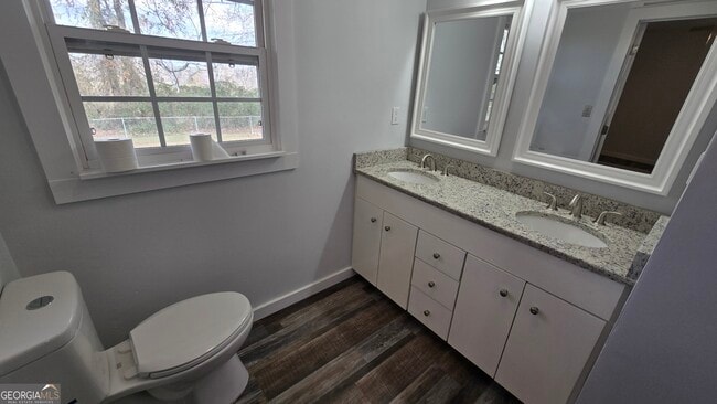 Building Photo - 1151 Stark Rd