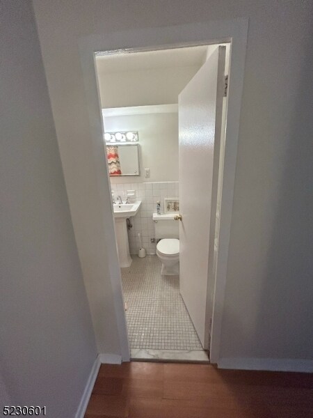 Building Photo - 285 Aycrigg Ave