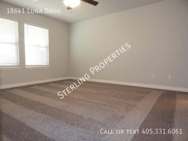 Building Photo - 18641 Luna Dr