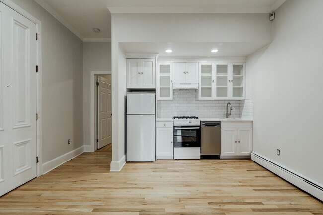 Building Photo - 465 Jersey Ave