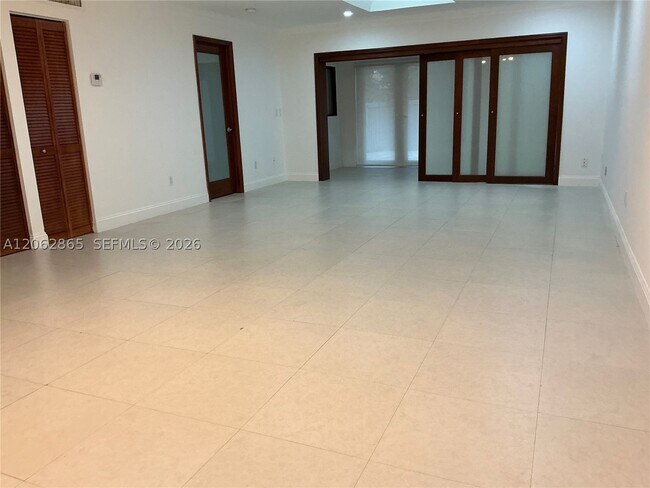 Building Photo - 8559 SW 115th Pl