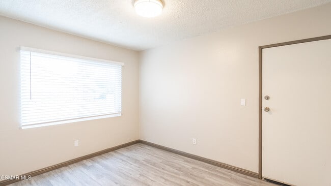 Building Photo - 5901 Hanna Ave