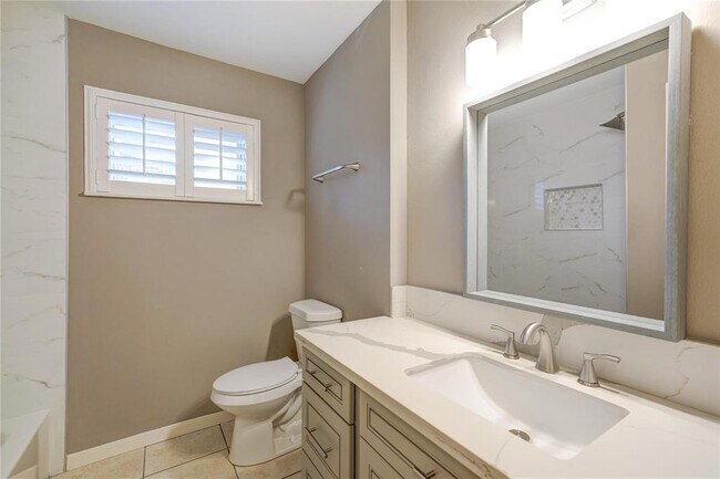 Building Photo - 25507 Glen Loch Dr