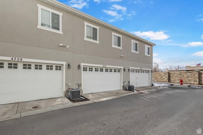 Building Photo - 4731 W Talavera Wy