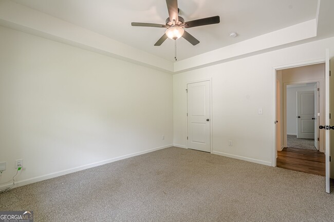 Building Photo - 90 Cerro St SW