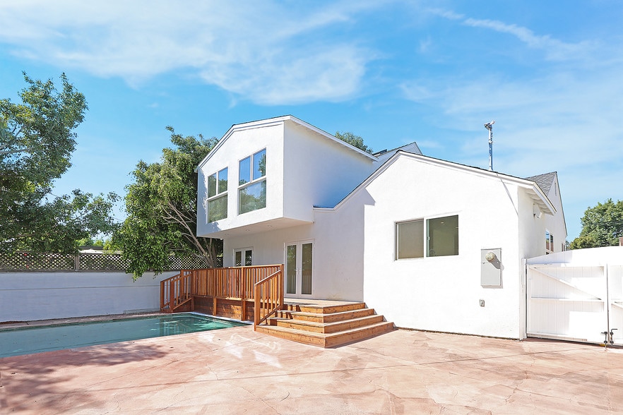 Building Photo - 12524 WOODBINE St