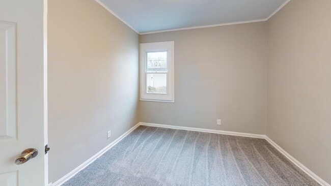 Building Photo - Old Brooklyn - 3 Bedroom Single Family Home