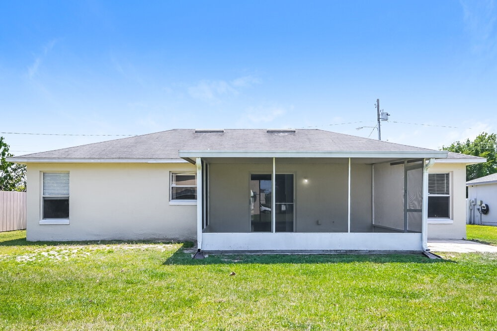 Building Photo - 711 Pelican Ct