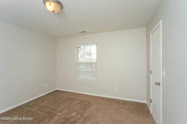 Building Photo - 6623 Timberbend Dr