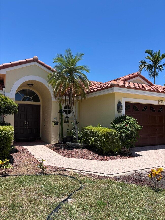 Building Photo - 9308 Lake Serena Dr