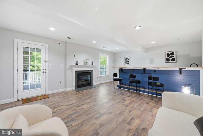 Building Photo - 14658 Hawley Ln