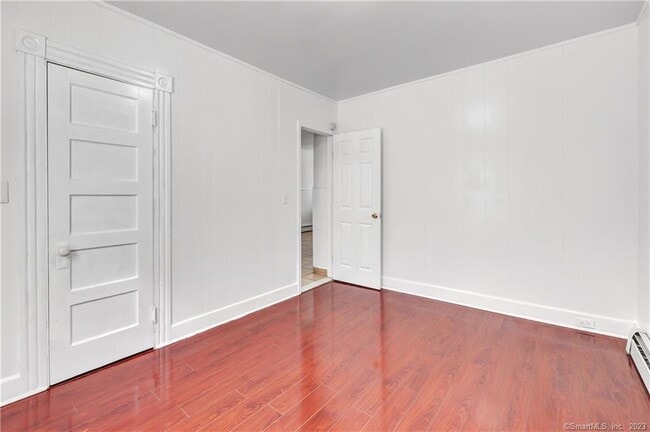 Building Photo - 130 Long Hill Ave