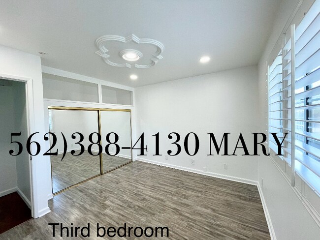 Building Photo - 15332 Castana Ave