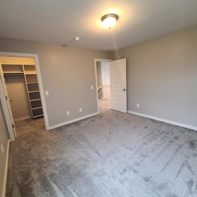 Building Photo - 13656 Four Elms Trail