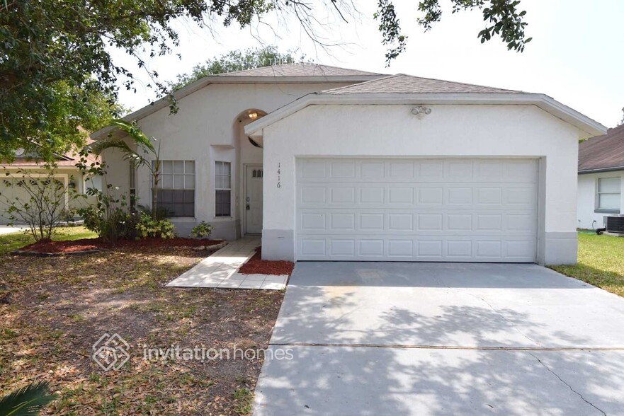Primary Photo - 1416 Silverthorn Dr