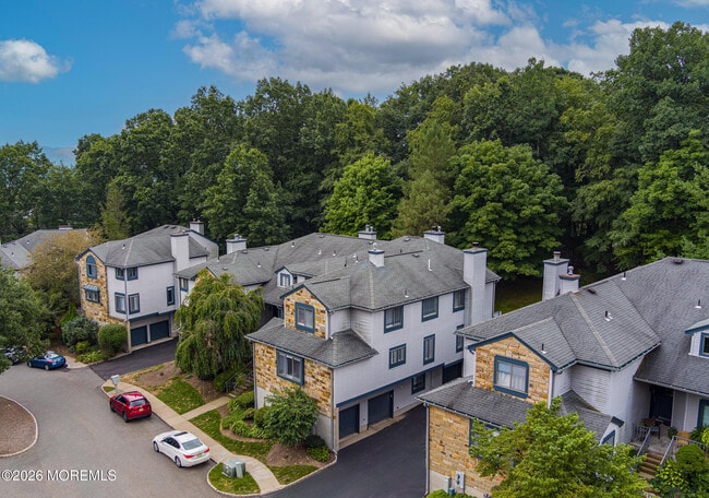 Building Photo - 70 Overlook Dr