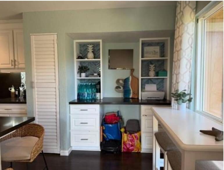 Office space - 140 Uwapo Rd