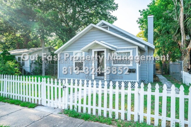 Building Photo - 2625 4th Ave S
