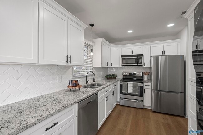 Building Photo - 1613 Armstrong St NW