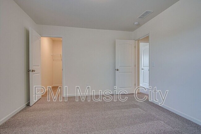 Building Photo - 5024 Sunflower Ln