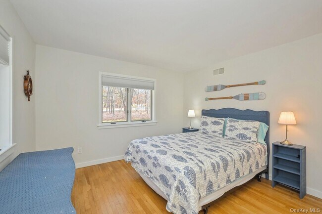 Building Photo - 16 Hildreth Rd S