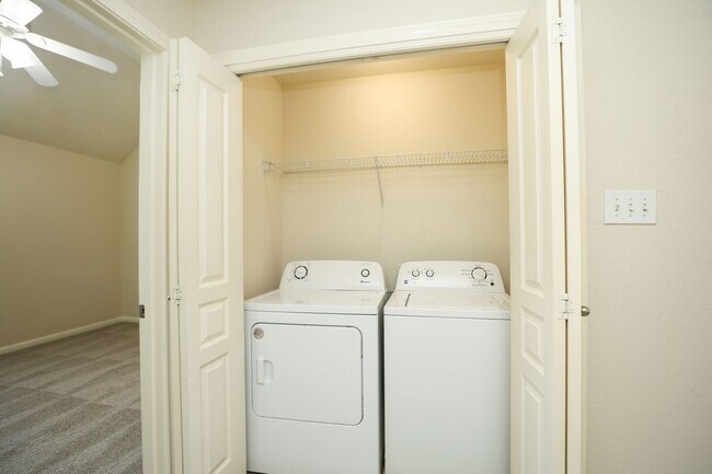 Building Photo - 1620 Grable Cove Ln